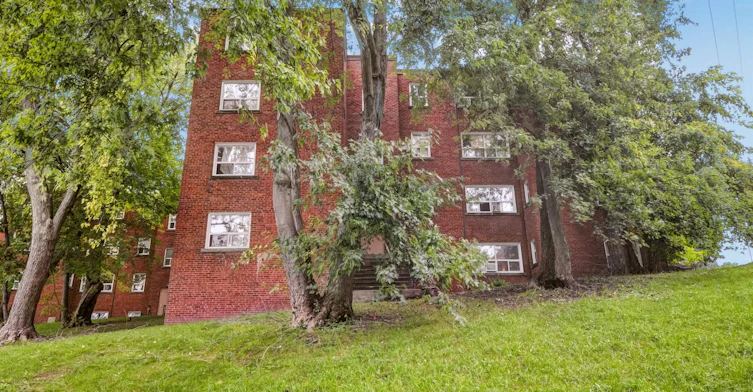 6 Folcroft, Toronto, ON, M1N 1J3