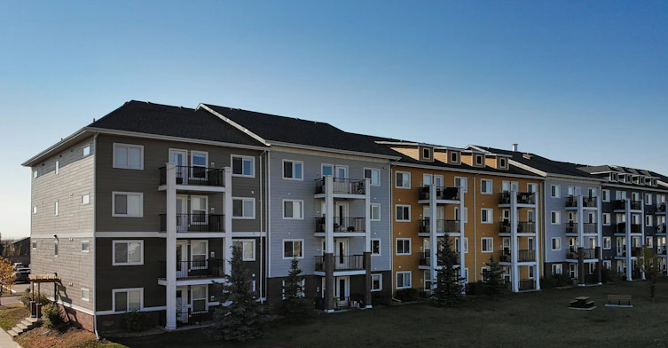 159 Pinnacle Drive, Grande Prairie, AB, T8W 0G1 - 2