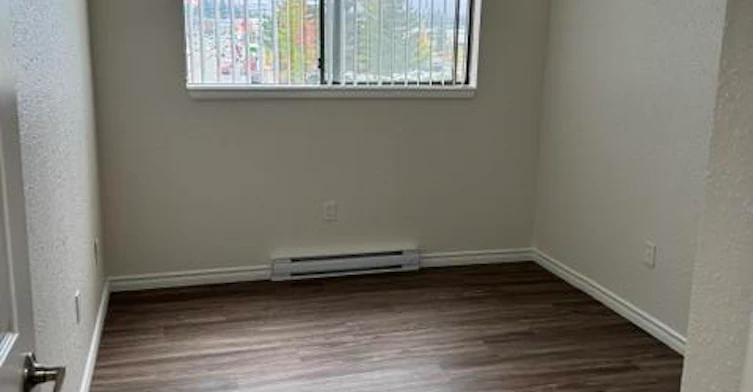 1-4299 Departure Bay Road, Nanaimo, BC, V9T 1C9 - 4