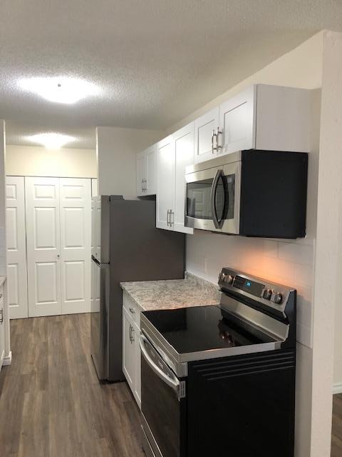 1-4299 Departure Bay Road, Nanaimo, BC, V9T 1C9 - 2