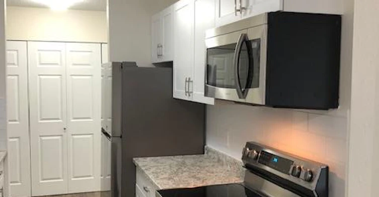 1-4299 Departure Bay Road, Nanaimo, BC, V9T 1C9 - 2