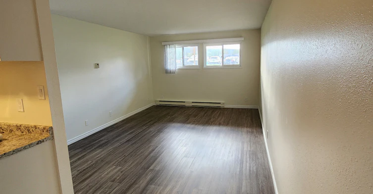1st-4001 Enemark Crescent, Prince George, BC, V2N 2X8 - 8