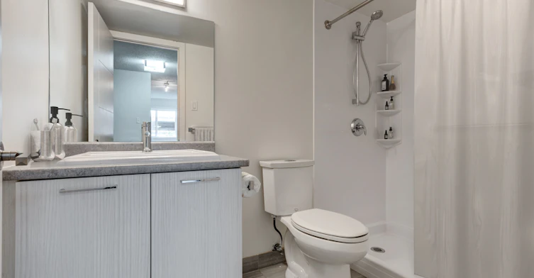 3520 31 Street NW, Calgary, AB, T2L 2A4 - 13