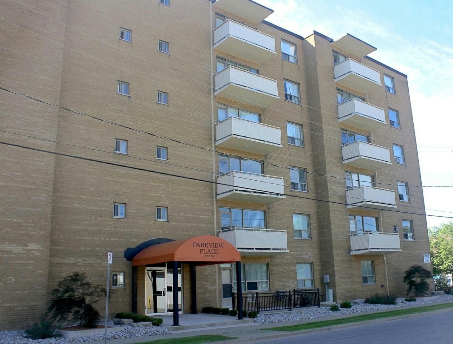 137 Ontario Street, St. Catharines, ON, L2R 5J9