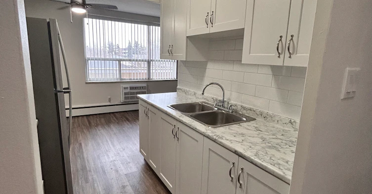 137 Ontario Street, St. Catharines, ON, L2R 5J9 - 3