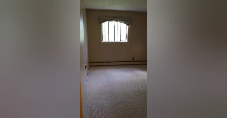 275 Kingsmere Boulevard, Saskatoon, SK, S7J 4J6 - 8