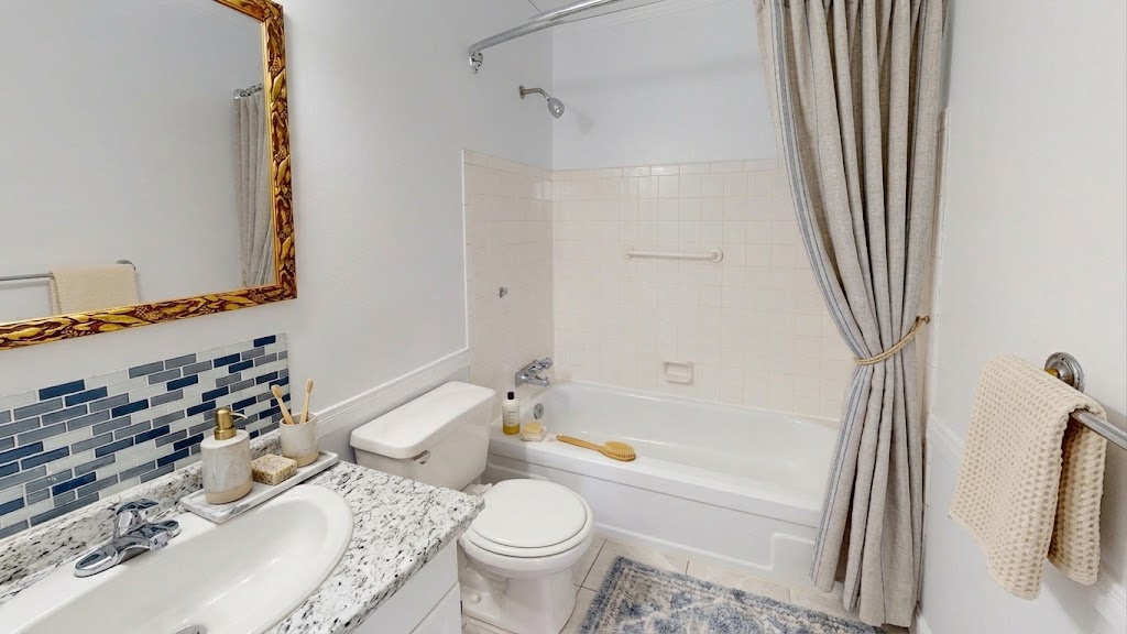 483 Christina Street, Sarnia, ON, N7T 5W3 - 5