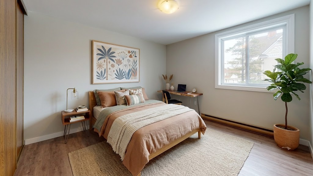 483 Christina Street, Sarnia, ON, N7T 5W3 - 2