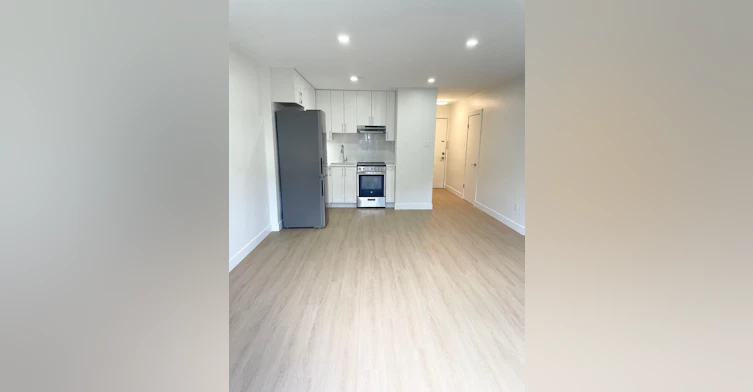 1065 WEST 11th Avenue, Vancouver, BC, V6H 1K2 - 4