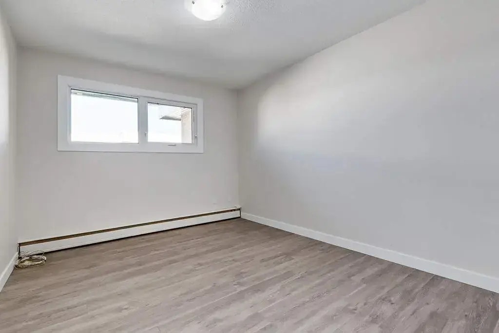 10-331 Broad Street, Regina, SK, S4R 2X8 - 13