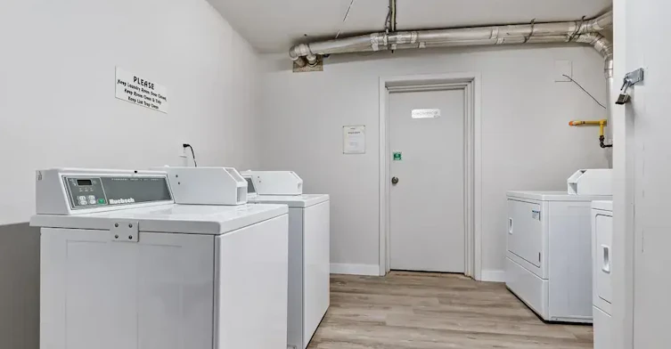 7-331 Broad Street, Regina, SK, S4R 2X8 - 16
