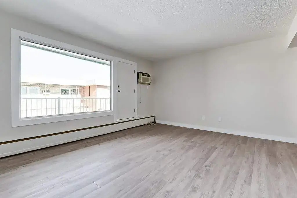 7-331 Broad Street, Regina, SK, S4R 2X8 - 11