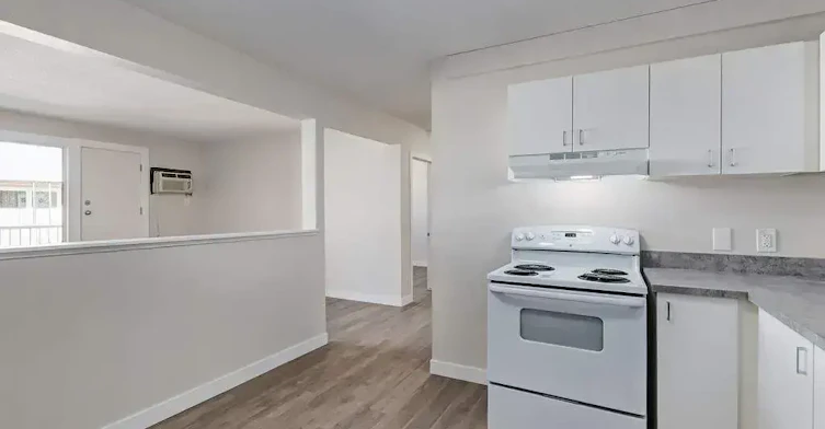 7-331 Broad Street, Regina, SK, S4R 2X8 - 8