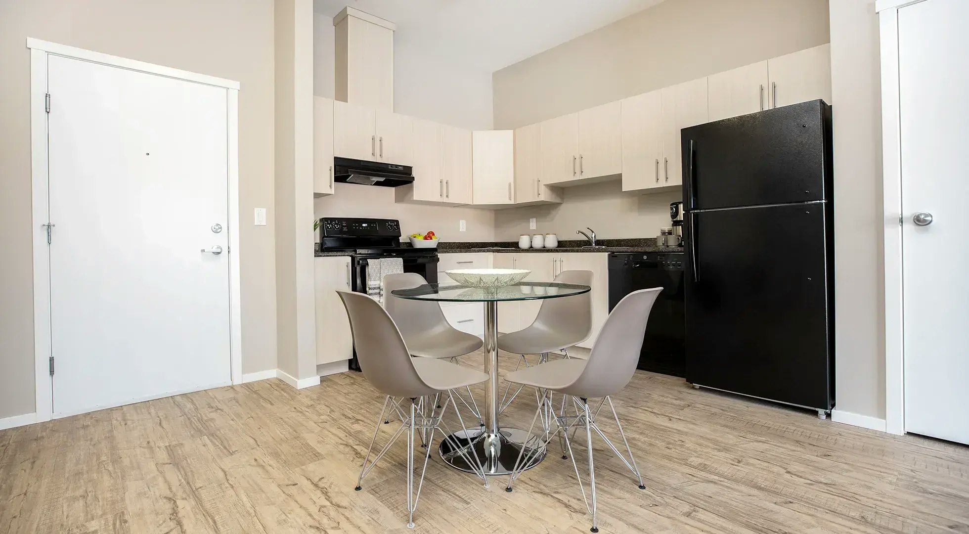 3057 Ness Avenue, Winnipeg, MB, R2Y 1J7 - 4