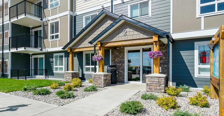 2 Crestview Boulevard, Sylvan Lake, AB, T4S 0T7