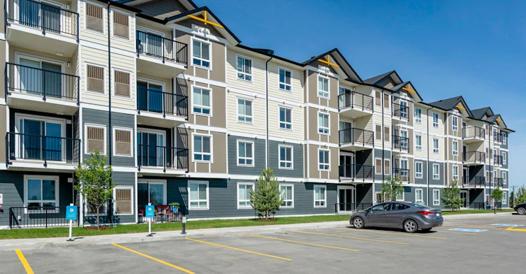 2 Crestview Boulevard, Sylvan Lake, AB, T4S 0T7 - 2