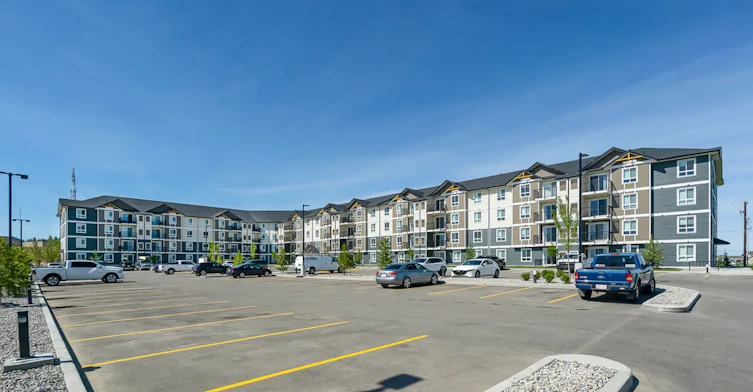 2 Crestview Boulevard, Sylvan Lake, AB, T4S 0T7 - 4