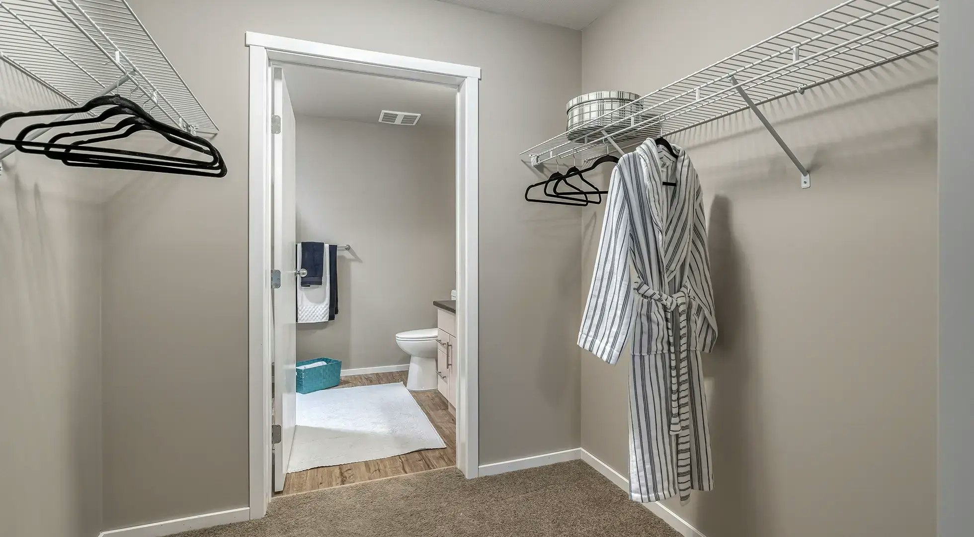 2 Crestview Boulevard, Sylvan Lake, AB, T4S 0T7 - 8