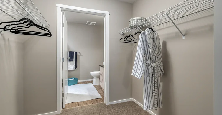 2 Crestview Boulevard, Sylvan Lake, AB, T4S 0T7 - 8