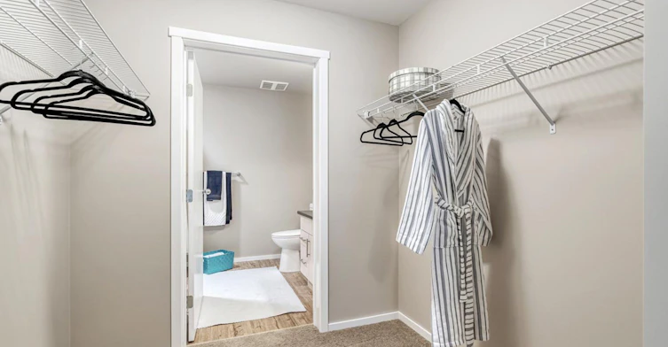 2 Crestview Boulevard, Sylvan Lake, AB, T4S 0T7 - 10