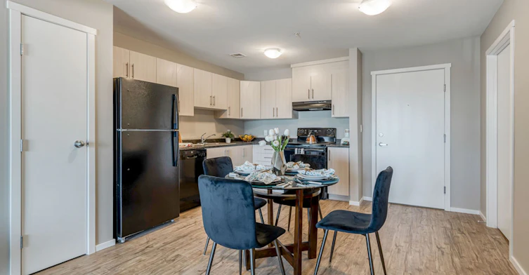 2 Crestview Boulevard, Sylvan Lake, AB, T4S 0T7 - 5