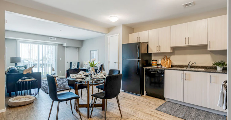 2 Crestview Boulevard, Sylvan Lake, AB, T4S 0T7 - 4