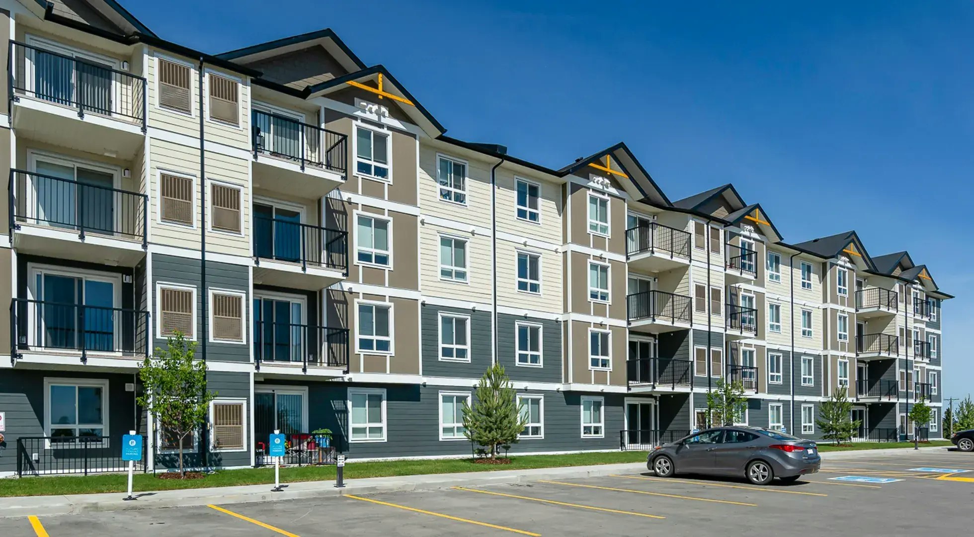 2 Crestview Boulevard, Sylvan Lake, AB, T4S 0T7 - 3