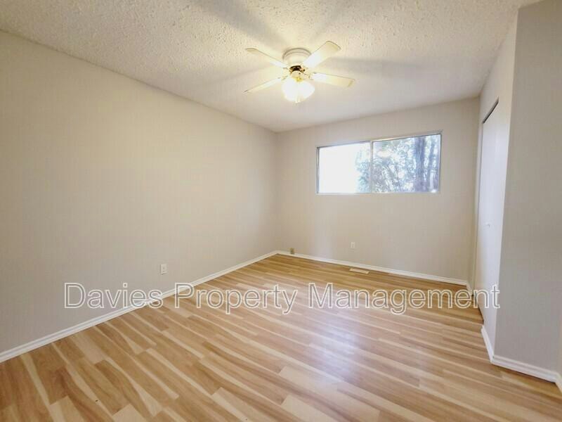 1-2107 86 Street NW, Edmonton, AB, T6K 1Z9 - 6