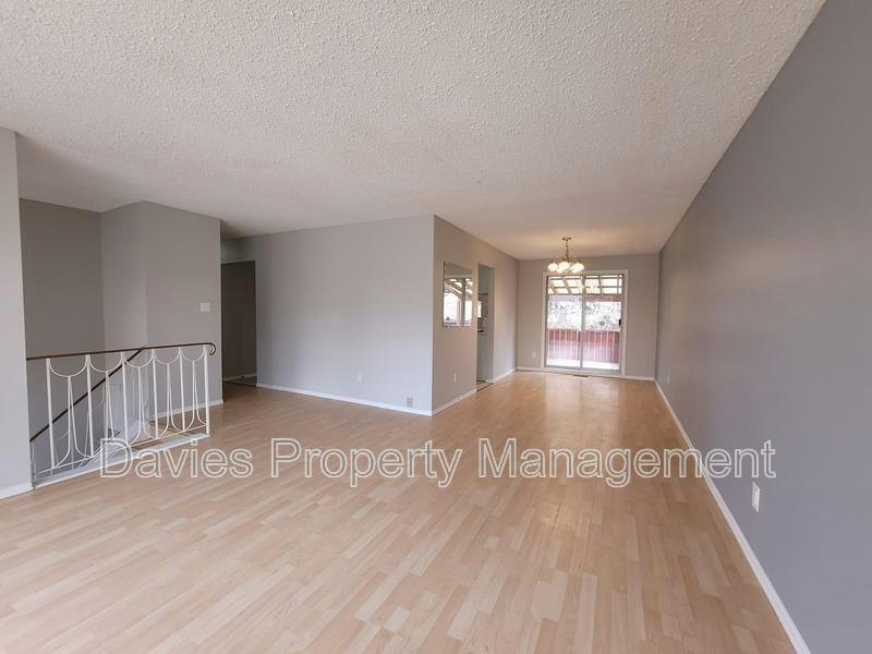 1-2107 86 Street NW, Edmonton, AB, T6K 1Z9 - 3
