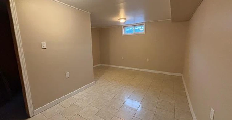 451 Lyndoch Street, Corunna, ON, N0N 1G0 - 7