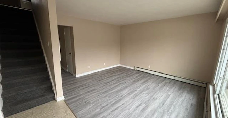451 Lyndoch Street, Corunna, ON, N0N 1G0 - 2