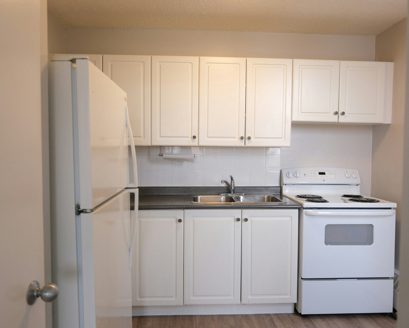 601-34 Centre Street West, Richmond Hill, ON, L4C 3P5 - 4