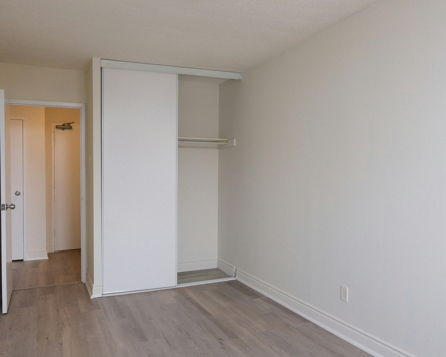 601-34 Centre Street West, Richmond Hill, ON, L4C 3P5 - 6