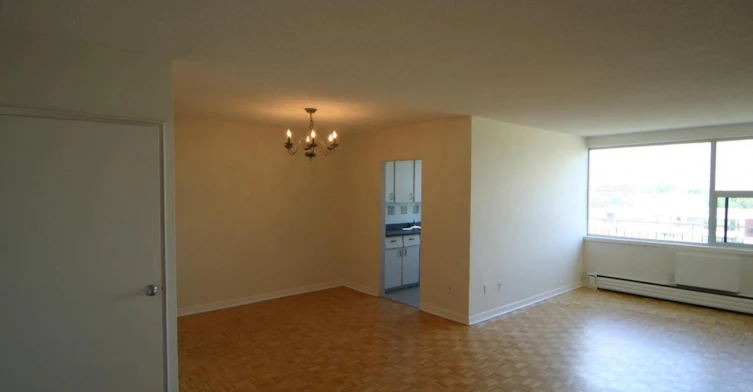 4-311-4 Grandstand Place, Toronto, ON, M4H 1E3 - 3
