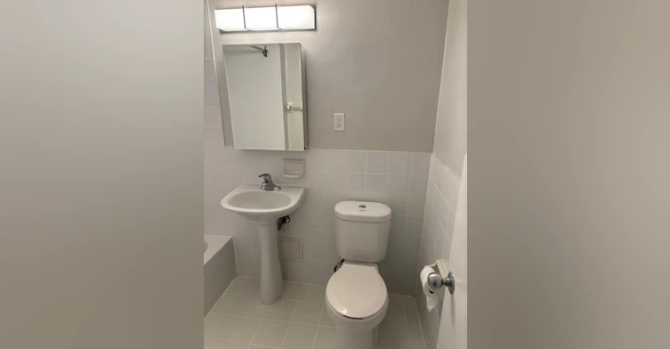 4-311-4 Grandstand Place, Toronto, ON, M4H 1E3 - 6