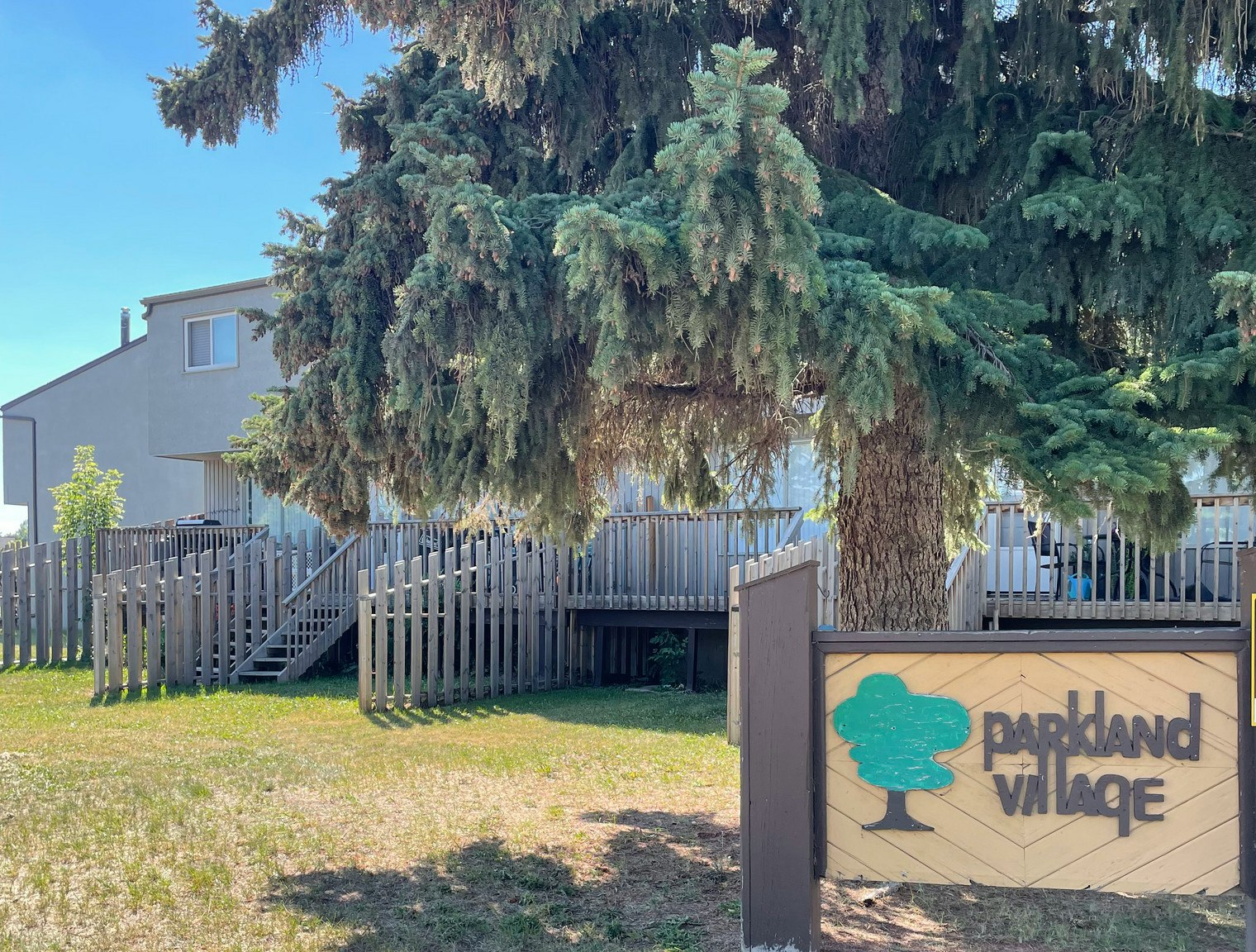47  Avenue, Lloydminster City West, AB, S9V 0B4 - 2