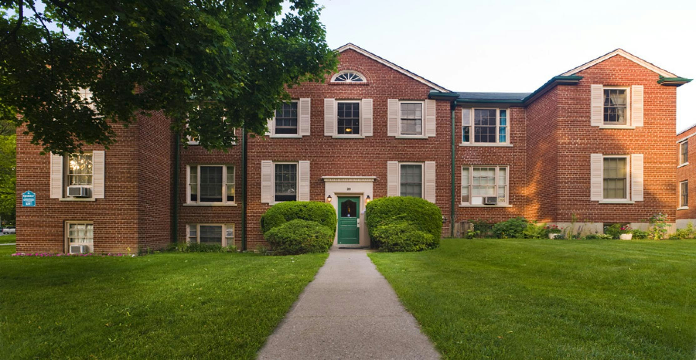 81M-6-75 Leacrest Road, Toronto, ON, M4G 1E5