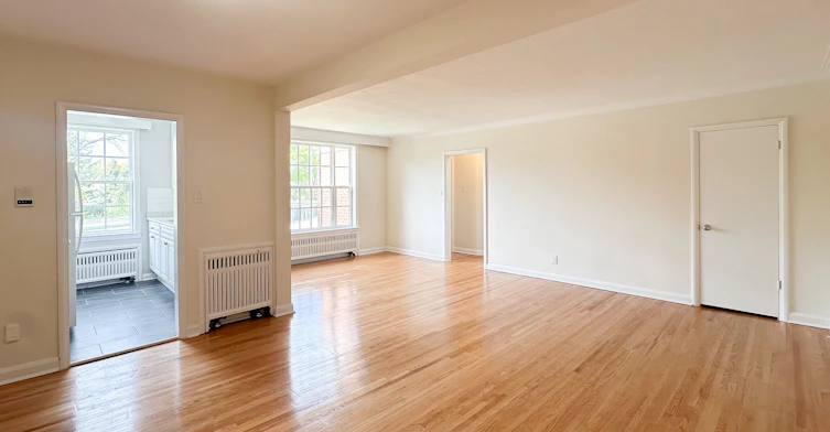 93M-6-75 Leacrest Road, Toronto, ON, M4G 1E5 - 2
