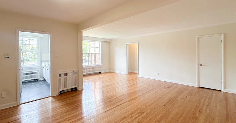63M-8-75 Leacrest Road, Toronto, ON, M4G 1E5 - 2