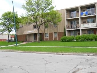 107-1075 Andrews Street, Winnipeg, MB, R2V 3J1 - 3