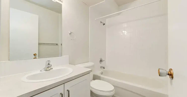 1-33 Grand Drive, Camrose, AB, T4V 2T3 - 7