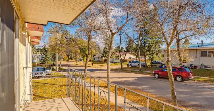 1-33 Grand Drive, Camrose, AB, T4V 2T3 - 9