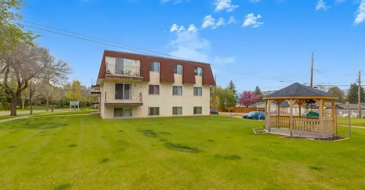2-29 Grand Drive, Camrose, AB, T4V 2T3 - 50