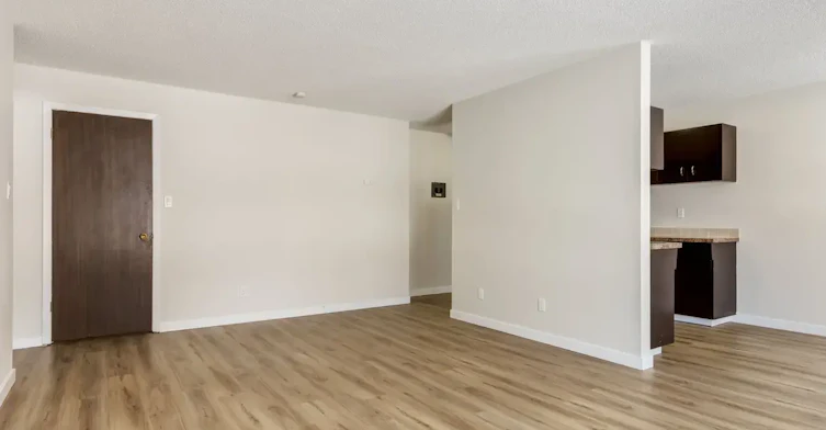 2-29 Grand Drive, Camrose, AB, T4V 2T3 - 11