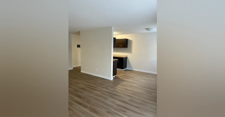 2-29 Grand Drive, Camrose, AB, T4V 2T3 - 41