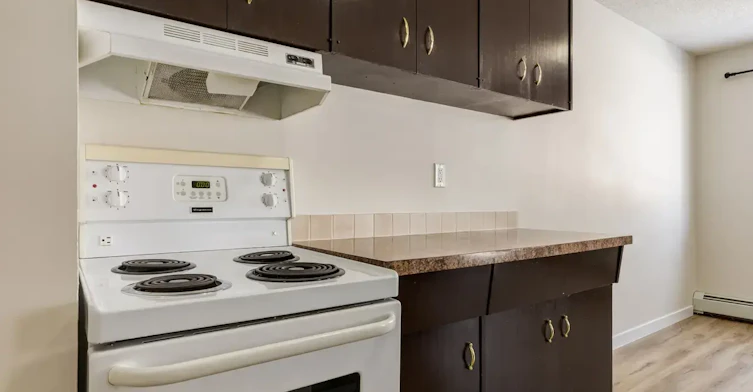 2-29 Grand Drive, Camrose, AB, T4V 2T3 - 5