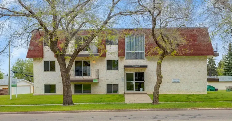 2-29 Grand Drive, Camrose, AB, T4V 2T3 - 49