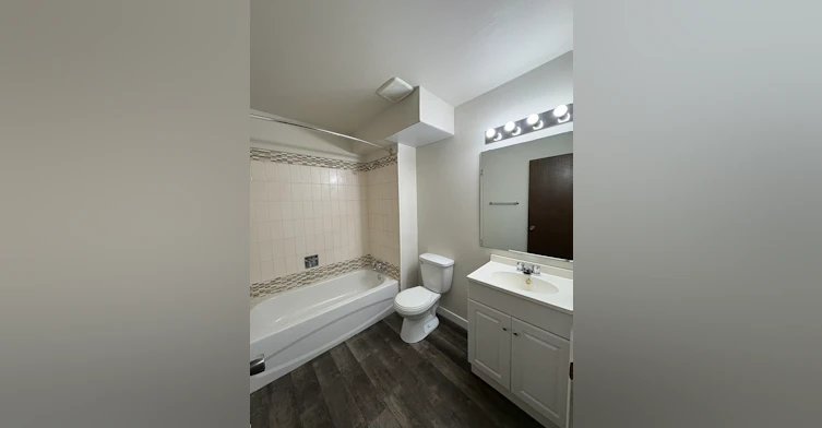 5-29 Grand Drive, Camrose, AB, T4V 2T3 - 47
