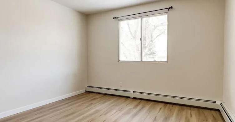 5-29 Grand Drive, Camrose, AB, T4V 2T3 - 13