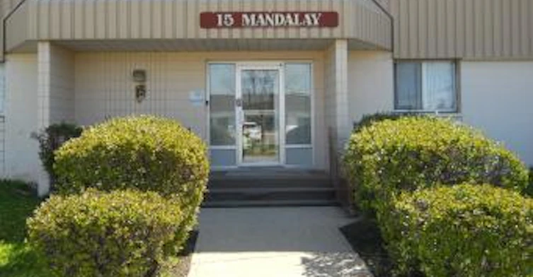 209-15 Mandalay Drive, Winnipeg, MB, R2P 1V5 - 3
